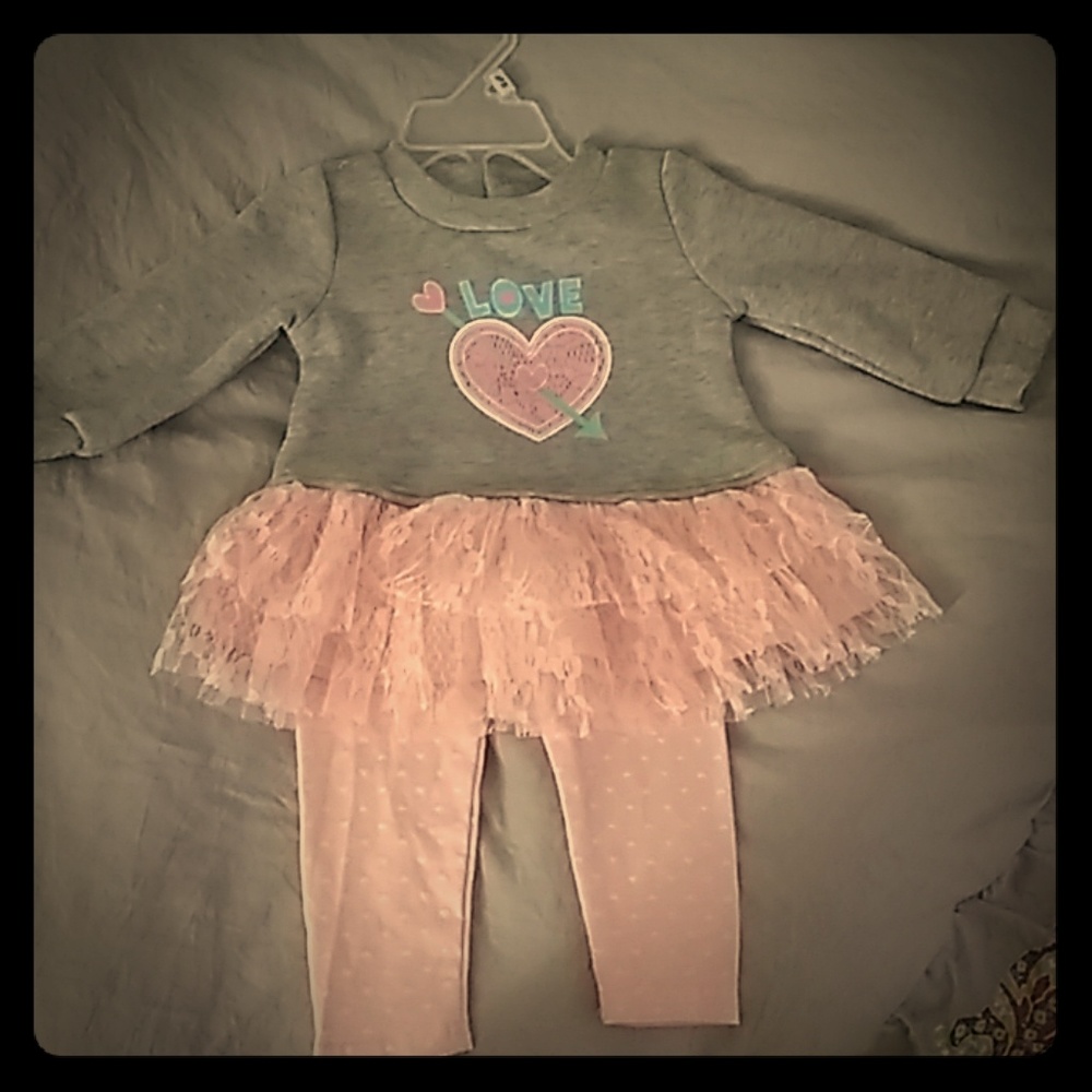 6/9 month long sleeve outfit